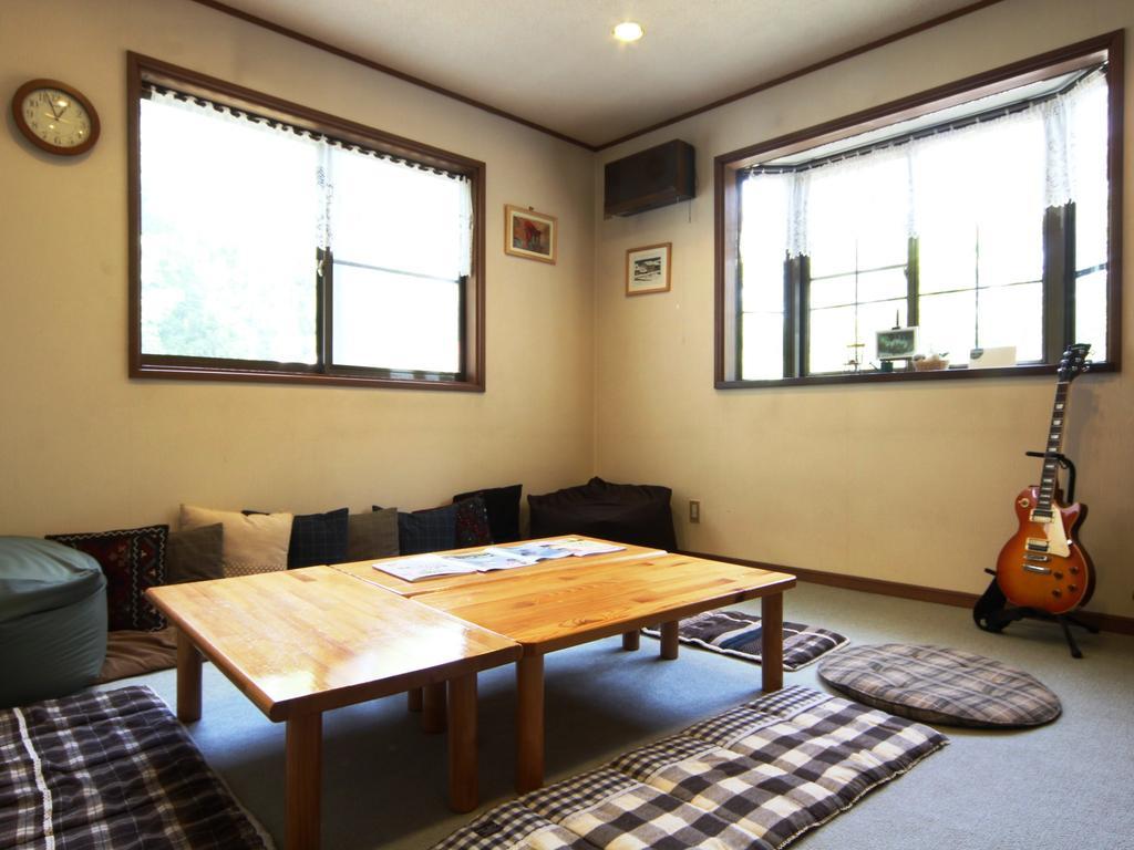 Pension Morinokaze Hakuba Exterior photo