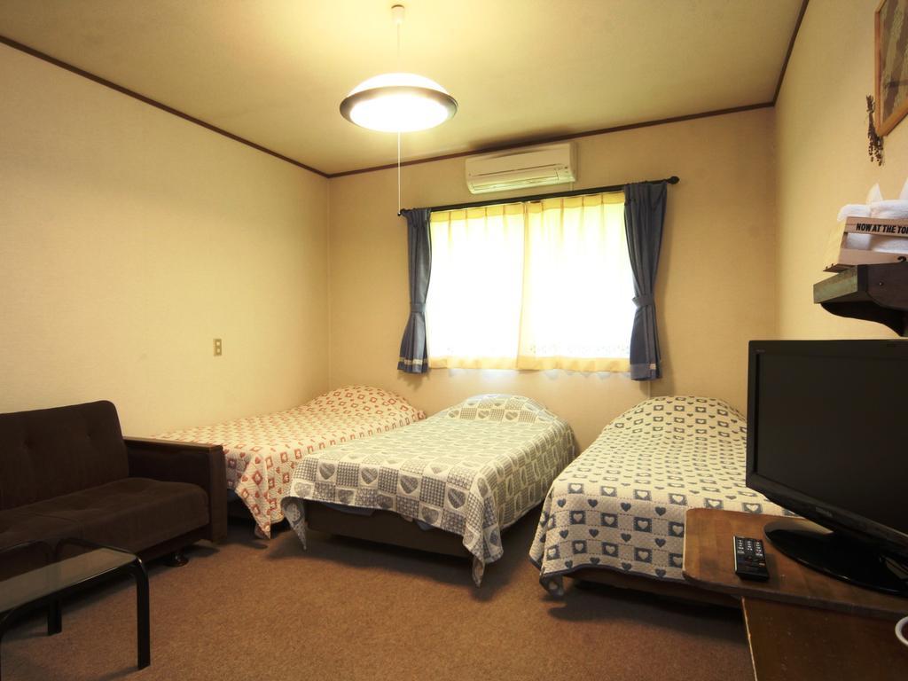 Pension Morinokaze Hakuba Exterior photo